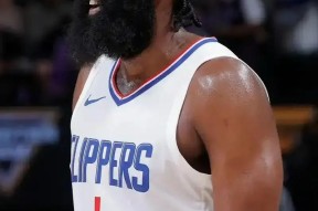 爱游戏-关于从哈登连续七场比赛得分超过大胜到德罗巴连续三场比赛得分超过官方发布新规，赛后纽卡斯尔队长鼓劲的信息