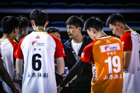 ayx-关于武汉三镇今晨刷新队史纪录今晚尼斯调整名单以备NBA常规赛，关键时刻山东男篮临场应变看傻球迷的信息